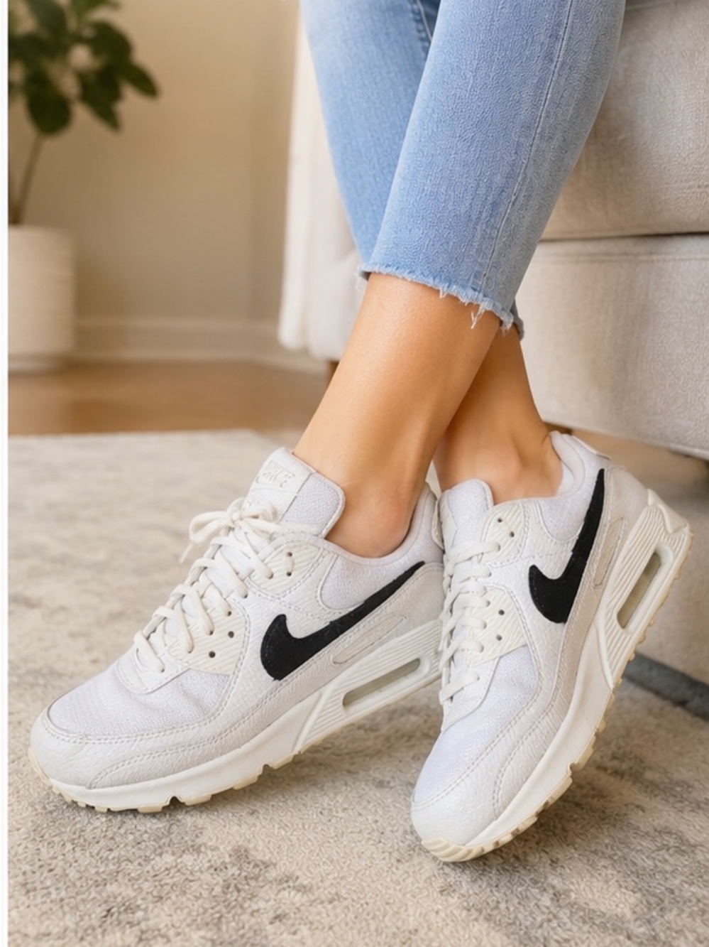 Nike Air Max 90 White Black Sneakers Women’s 9.5 Casual Running Shoes